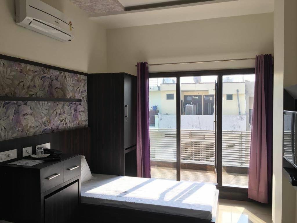 Suite View 2